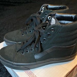 Vans women Hi-top sneaker size 7